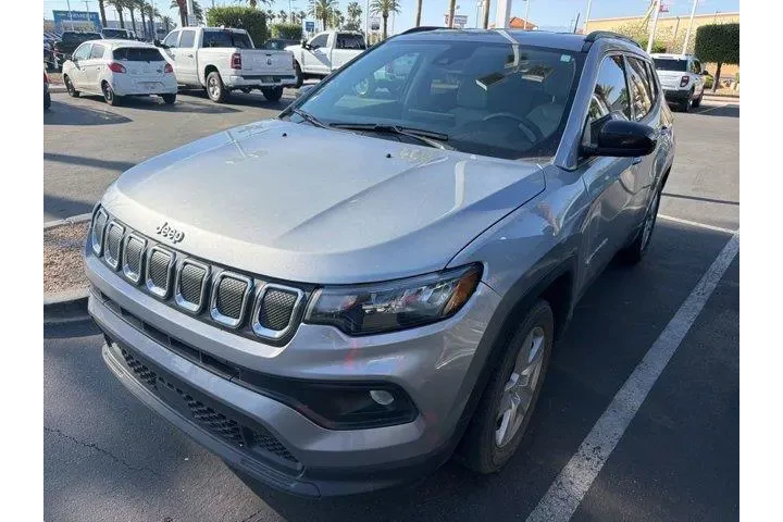 $19886 : Jeep Compass 2022 Latitude 4 image 1
