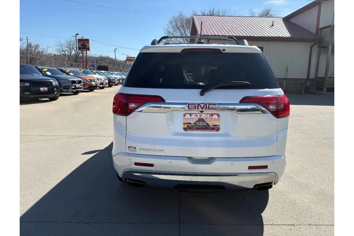 $15950 : 2017 GMC Acadia Denali image 6