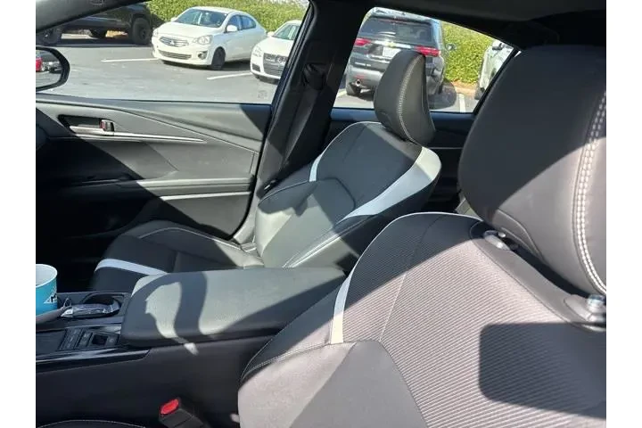 $31174 : Toyota Camry 2025 SE 4dr Sed image 9