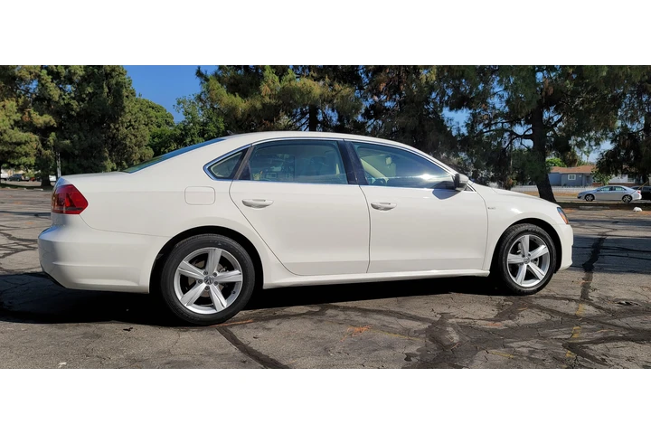 $7499 : 2015 VW Passat TDI Clean Title image 6