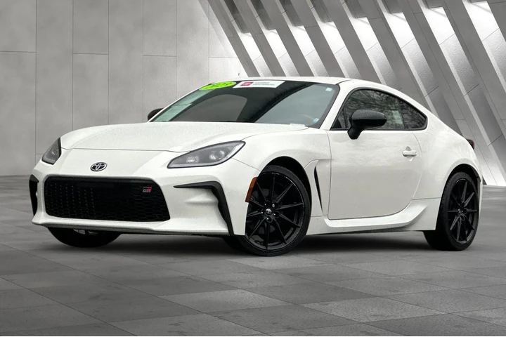 $29000 : Toyota GR86 2023 Premium 2dr image 2