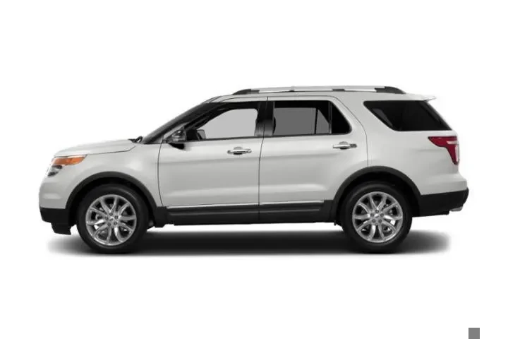 $3990 : Ford Explorer 2015 XLT 4dr S image 3