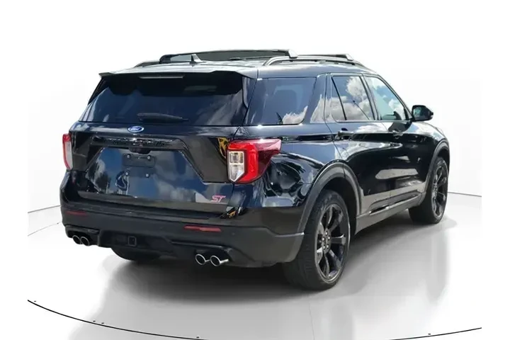 $31991 : Ford Explorer 2022 AWD ST 4d image 3