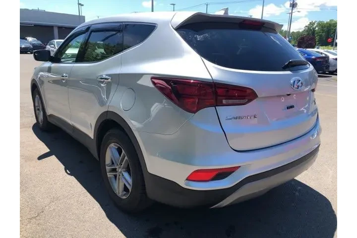 $12900 : Hyundai SANTA FE Sport 2017 image 5
