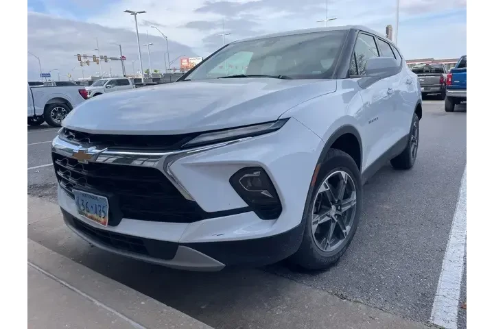 $24500 : Chevrolet Blazer 2025 LT 4dr image 1