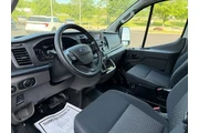 $36988 : Ford Transit 2024 250 3dr SW thumbnail
