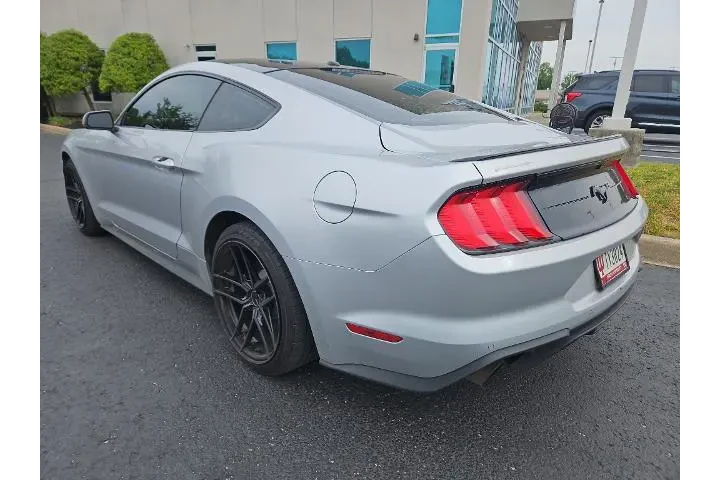 $17919 : Ford Mustang 2019 EcoBoost 2 image 5