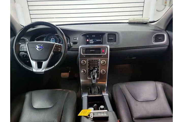 $18998 : Volvo V60 2016 T5 Drive-E Pr image 9