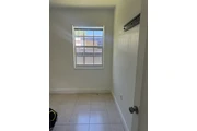 $1600 : North Miami 3 Bed & 1 Bath thumbnail