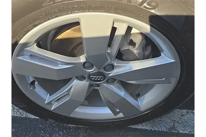 $17990 : Audi Q5 2018 AWD 2.0T quattr image 8