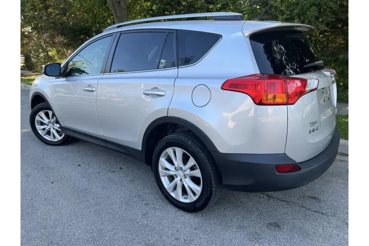 $13297 : 2015 RAV4 Limited image 5