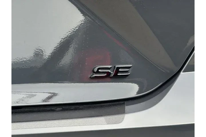 $30941 : Toyota Camry 2025 LE 4dr Sed image 8