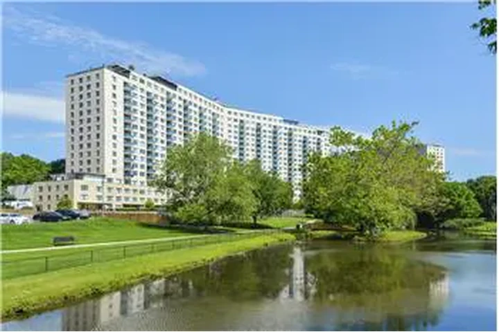 $1850 : Rental property with 1 bedro image 1