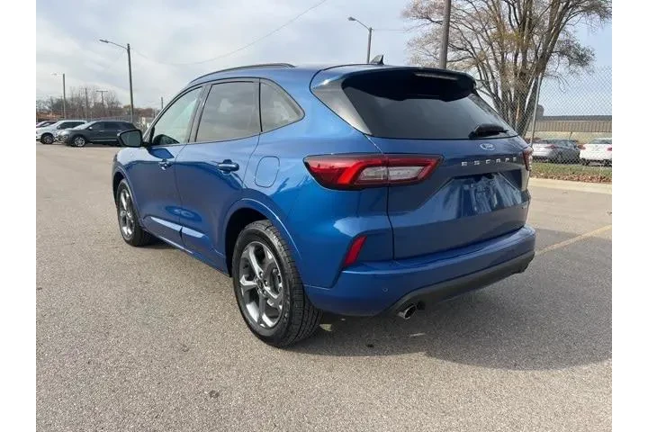 $23995 : Ford Escape 2023 AWD ST-Line image 6