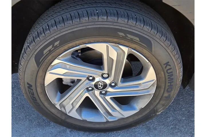 $20588 : Hyundai SANTA FE 2021 SEL 4d image 6