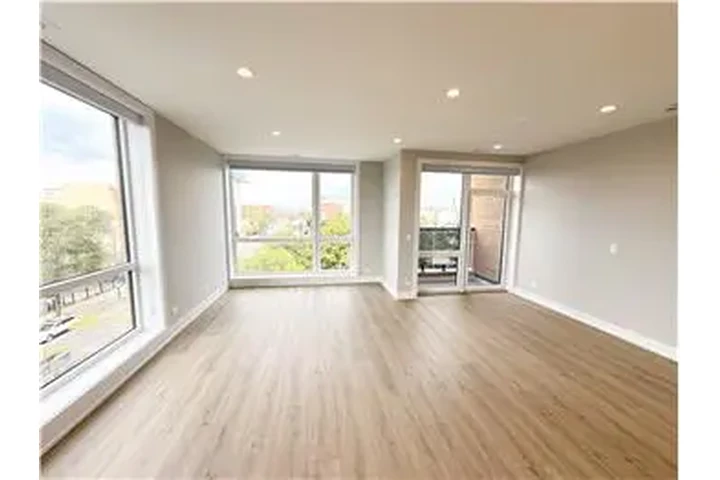 $3000 : Rental property with 3 bedro image 6