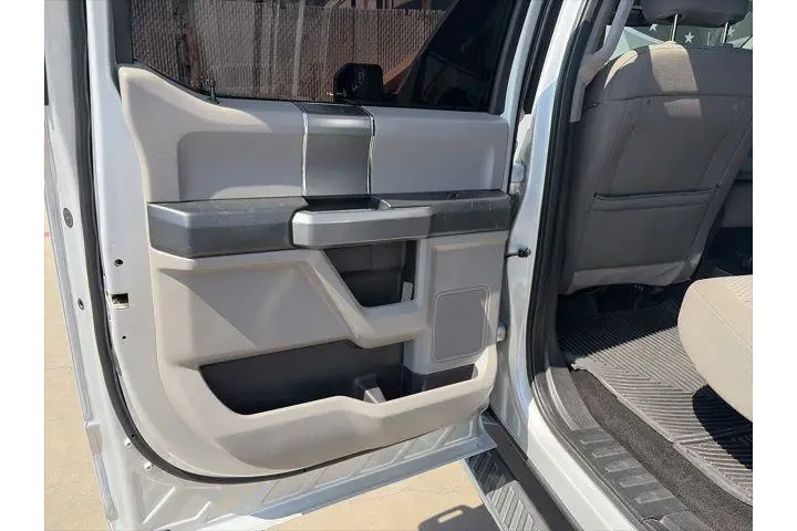 $25800 : Ford F-150 2018 4x4 King Ran image 9