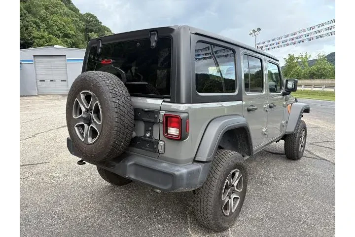 $27824 : Jeep Wrangler Unlimited 2021 image 7