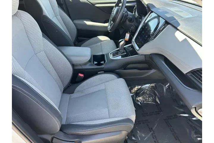 $25092 : Subaru Outback 2023 AWD Prem image 9