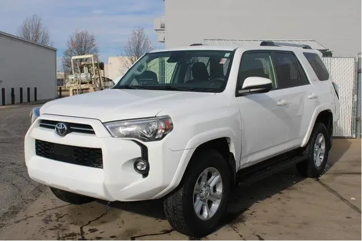 $37598 : Toyota 4Runner 2023 4x4 SR5 image 7