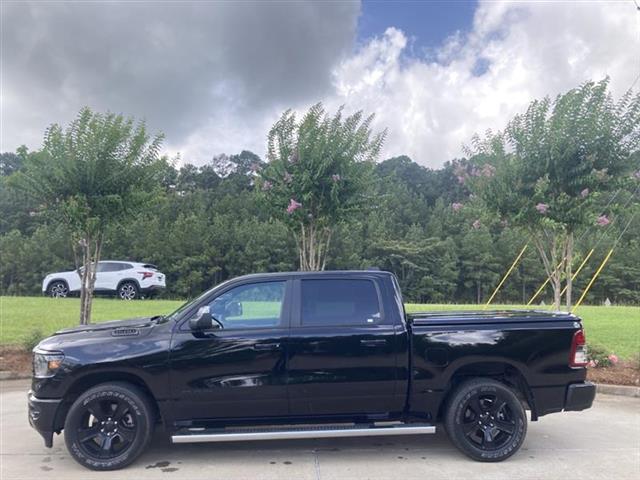 $37578 : 2021 RAM 1500 Big Horn Crew C image 6