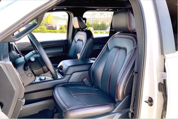 $28995 : Ford Expedition 2021 4x2 Lim image 7