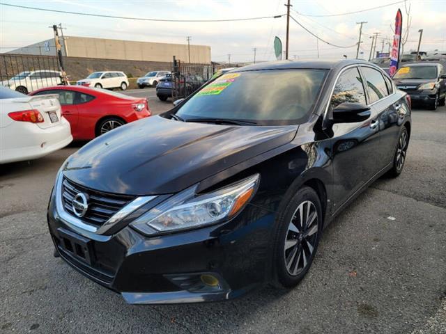 $15999 : 2018 Altima 2.5 SL image 4