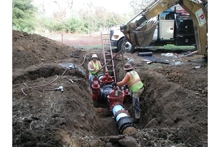 DRENAJES DE LA CALLE!! image 3