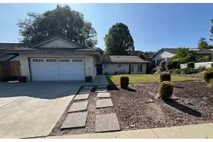 $2167 : Welcome to this 3-bedroom, 2-b image 1
