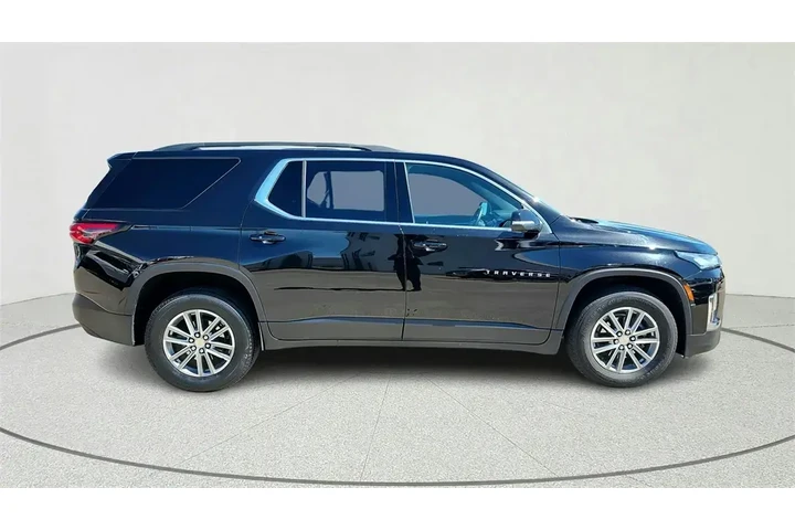 $29998 : Chevrolet Traverse 2023 LT C image 2