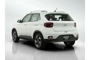 $17998 : Hyundai VENUE 2024 SEL 4dr C thumbnail