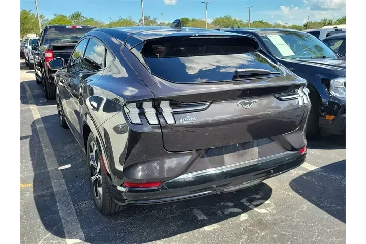 $27990 : Ford Mustang Mach-E 2022 Pre image 4