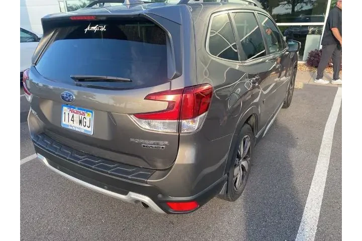 $22419 : Subaru Forester 2020 AWD Tou image 4