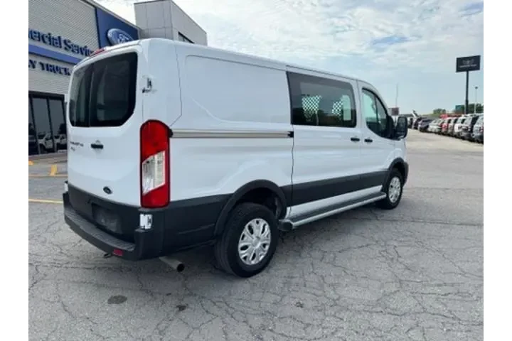 $33988 : Ford Transit 2023 250 3dr SW image 4