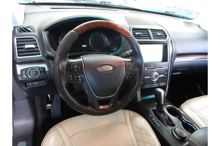 $14428 : Ford Explorer 2016 AWD Plati image 6