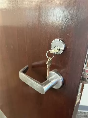 Instalación puertas /VENTANAS image 2