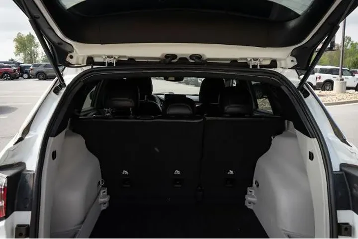 $27987 : Jeep Compass 2024 4x4 Limite image 9