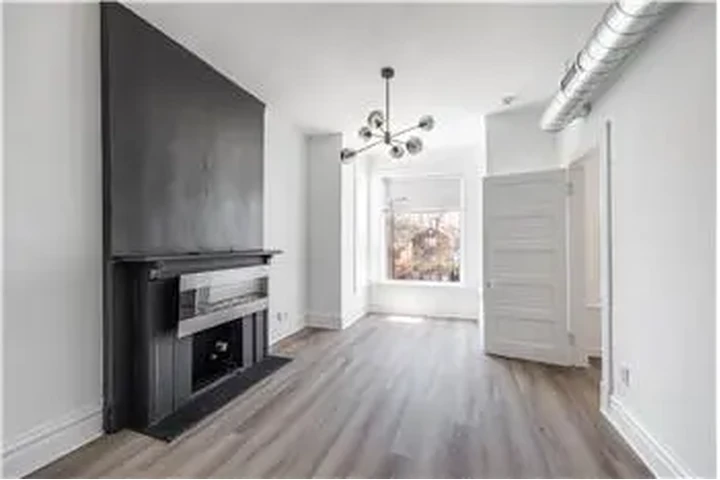 $2295 : Rental property with 1 bedro image 6