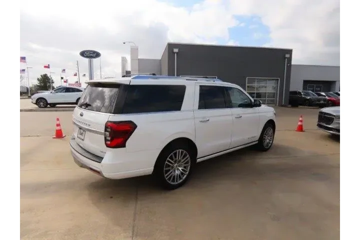 $37745 : Ford Expedition MAX 2022 4x2 image 8