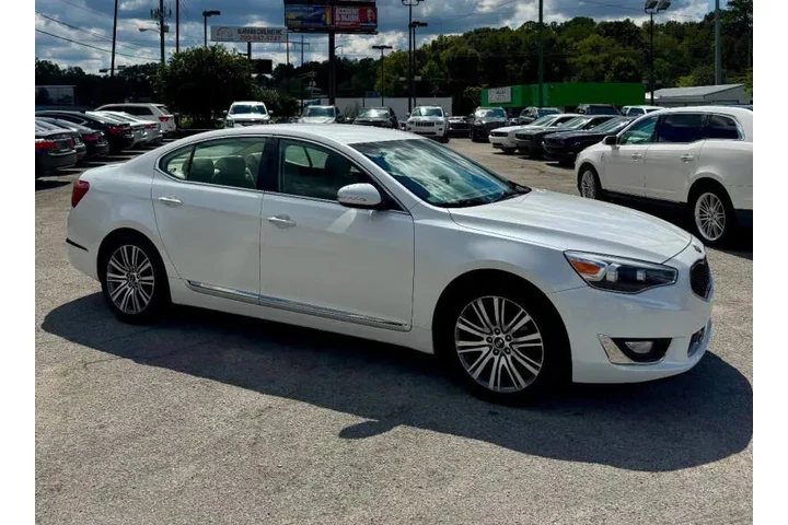 $7900 : 2016 Cadenza image 6