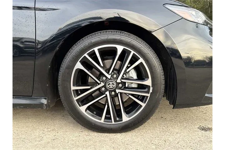 $29995 : Toyota Camry 2025 LE 4dr Sed image 3