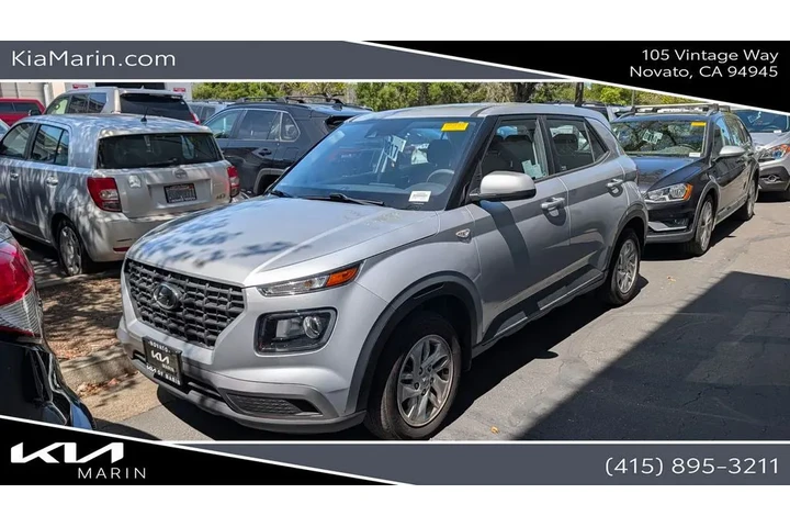$15990 : 2022 Venue SE image 6