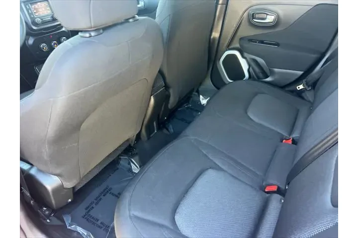 $13499 : Jeep Renegade 2018 4x4 Sport image 5