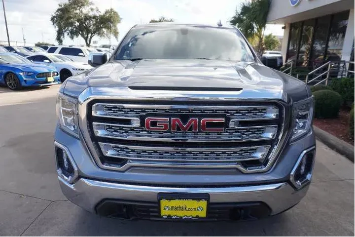 $37988 : GMC Sierra 1500 2020 4x4 SLT image 2