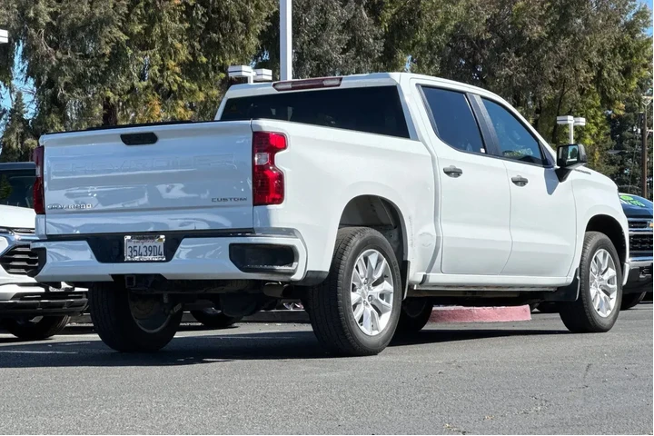 $30390 : Chevrolet Silverado 1500 202 image 5