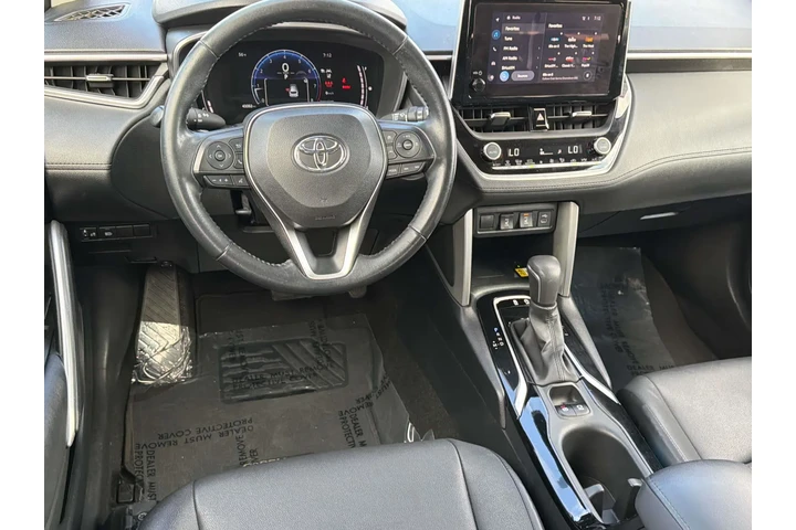 $27063 : Toyota Corolla Cross 2023 AW image 9