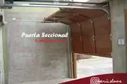 Puertas levadiza Seccional per thumbnail