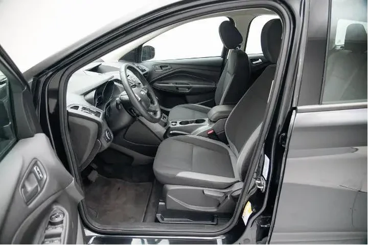 $7999 : Ford Escape 2015 S 4dr SUV image 5