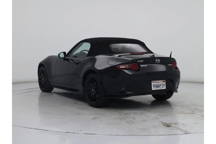 $28998 : Mazda MX-5 Miata 2023 Club 2 image 2