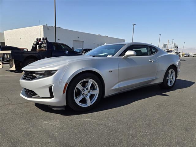 $24901 : Pre-Owned 2019 CAMARO 2LT image 7